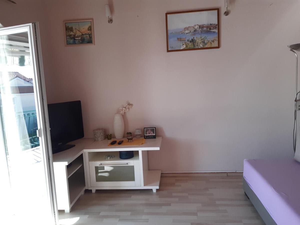 Mirjana Apartman Apartment Vodice Exterior photo